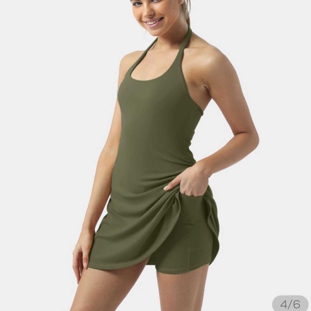 🌸 Halara halter dress